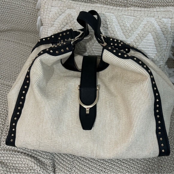 GUCCI Straw Large Soft Stirrup Shoulder Bag White, new without tags - Picture 9 of 15